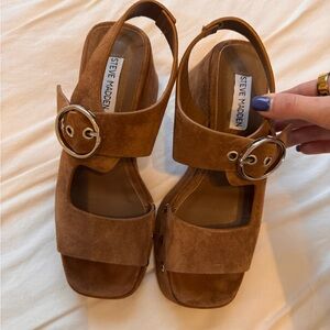 Steve Madden Tan Suede Buckle Sandals